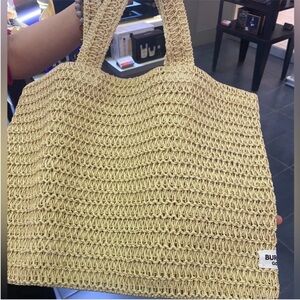 Burberry beauty gift straw tote